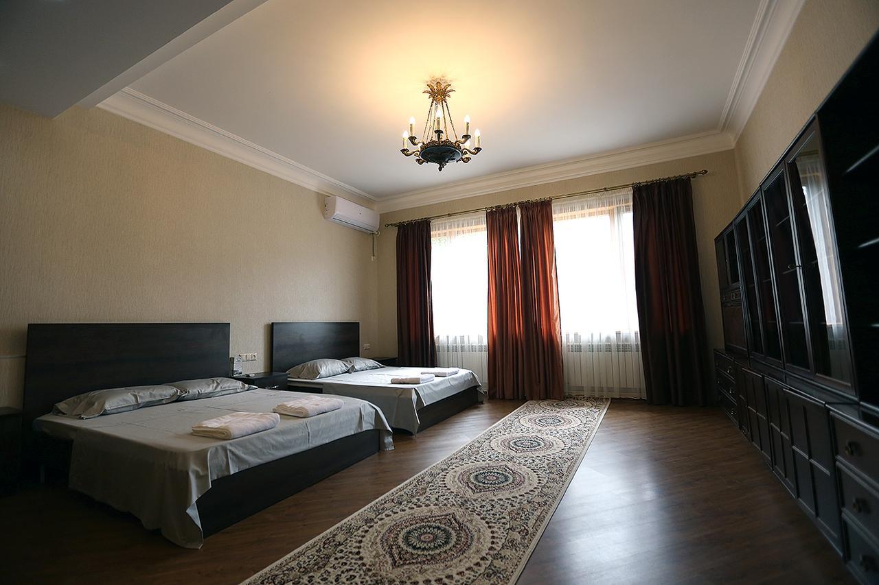 Center Villa 쿠타이시 외부 사진