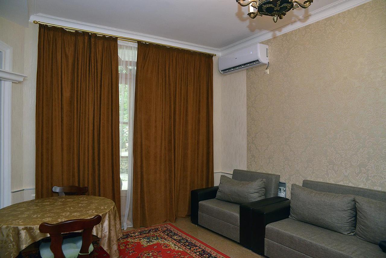 Center Villa 쿠타이시 외부 사진